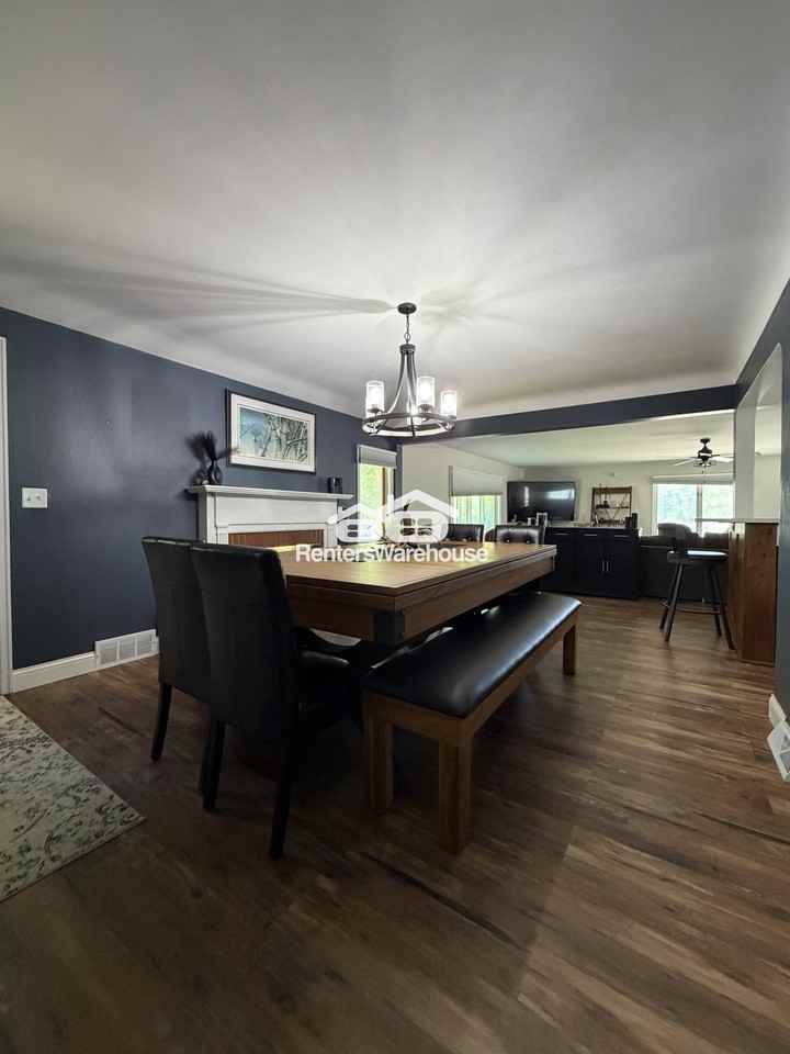 52 West Rd - Photo 5 of 29