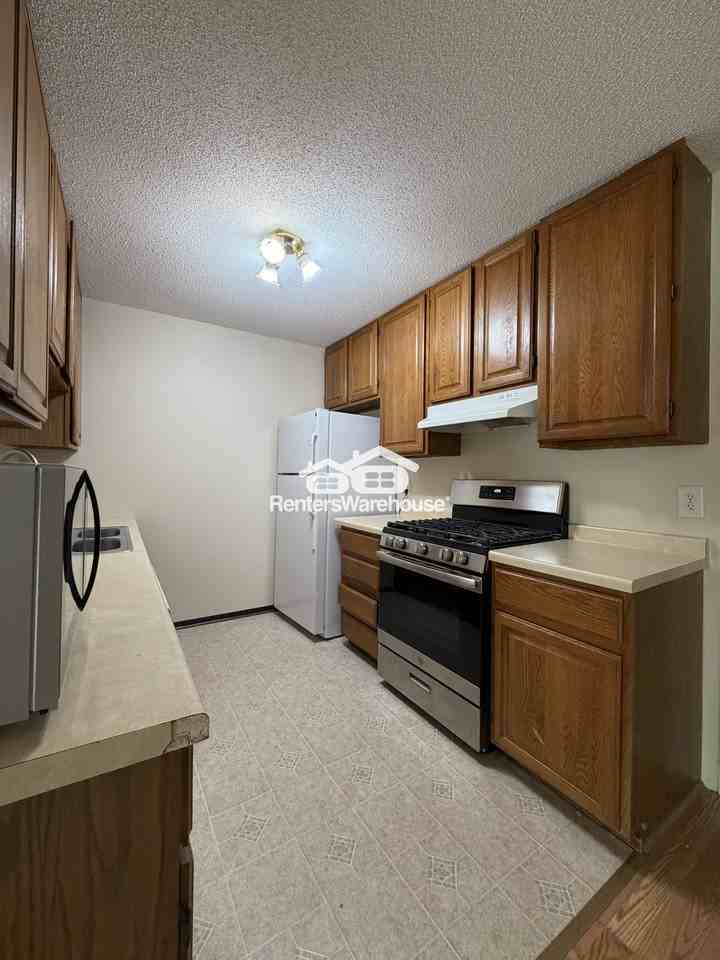 1601 N Innsbruck Dr - Photo 4 of 26