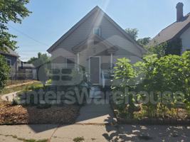 featured image of 2717 Grand St Ne