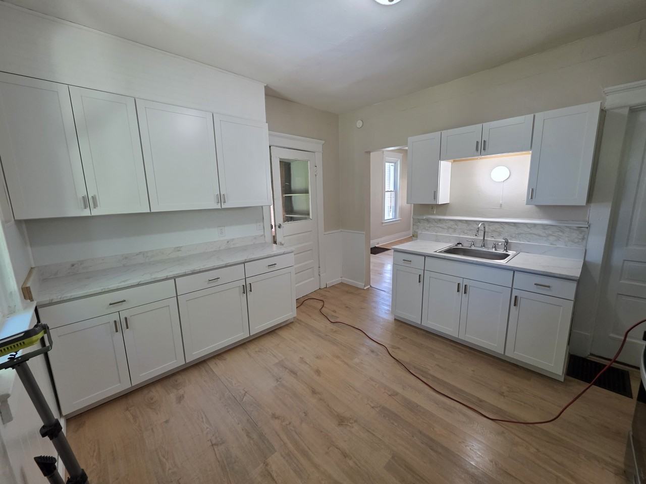 342 W 25th St 1st Fl #1 - Photo 5 of 10