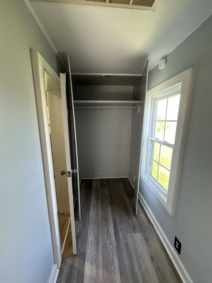 3201 W 26th St #1 - Photo 7 of 9