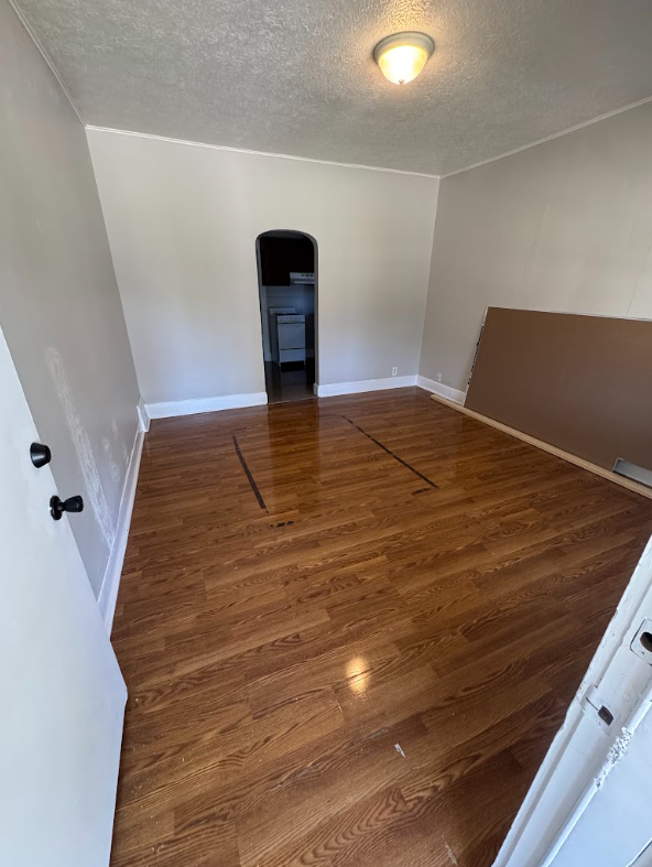 1233 E 29th St #1233 - Photo 2 of 5