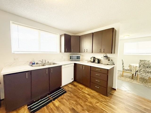 1594 Naval Ave #A - Photo 6 of 28