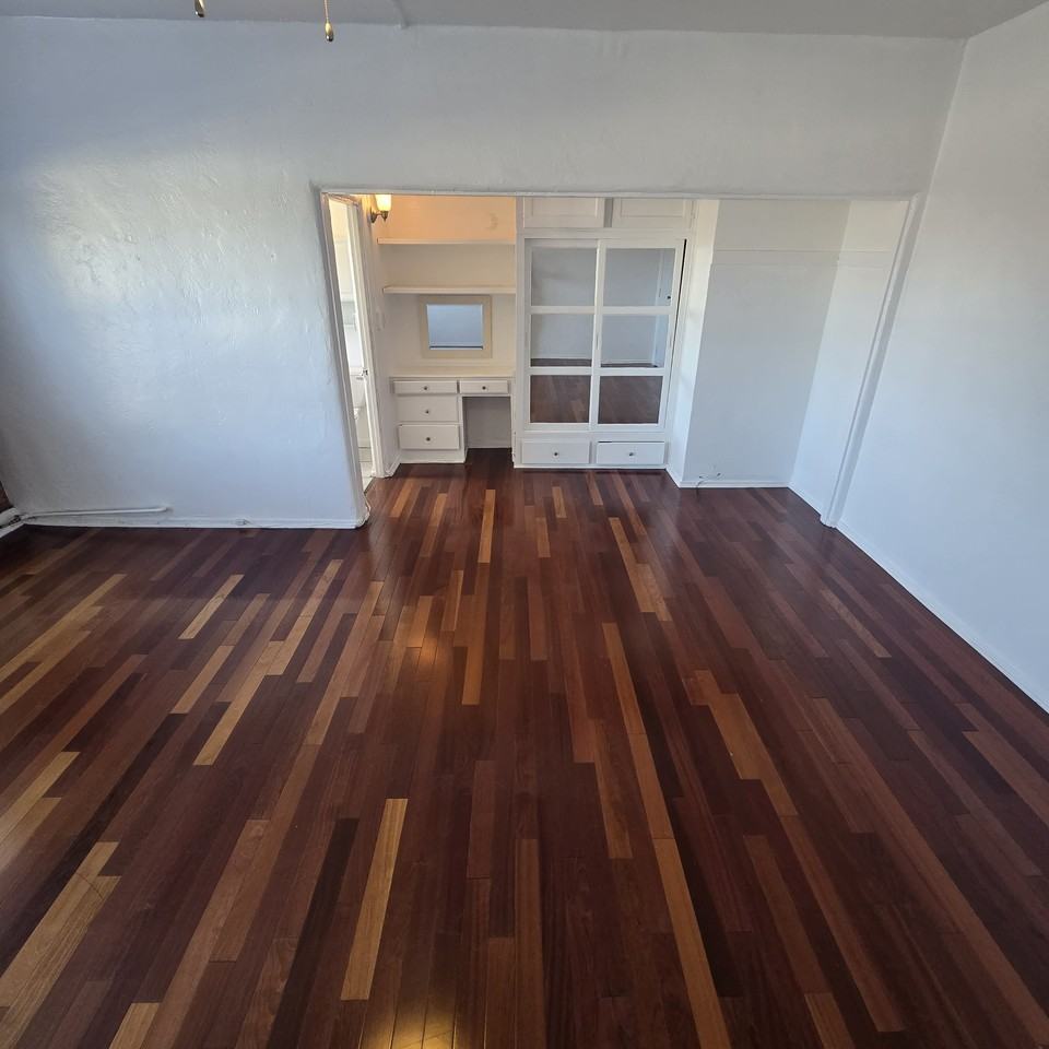 1848 North Gramercy Place #404 - Photo 2 of 6