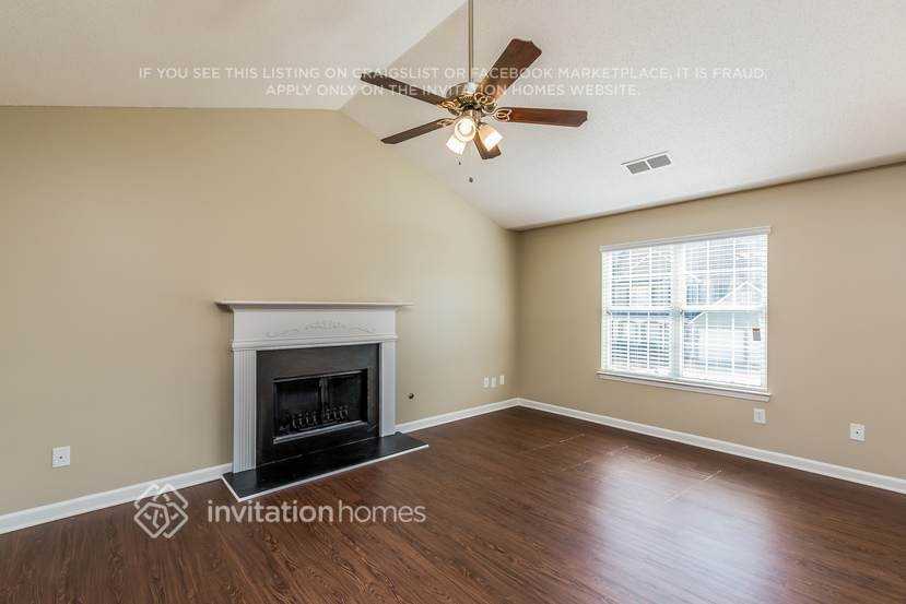4420 Grove Dr Nw - Photo 3 of 19
