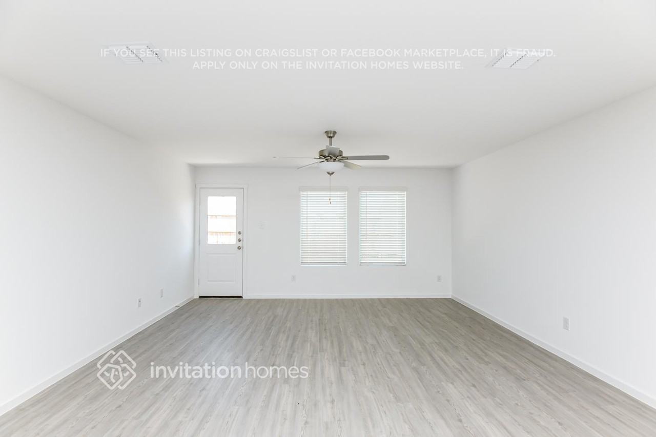 4005 Pleasant Shade Pl - Photo 5 of 19