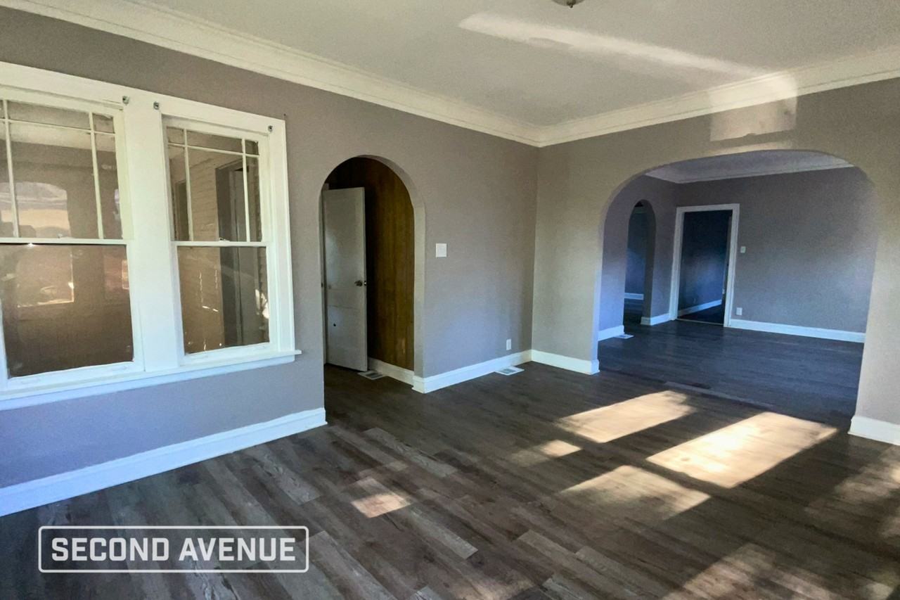 12439 S Perry Ave - Photo 4 of 17