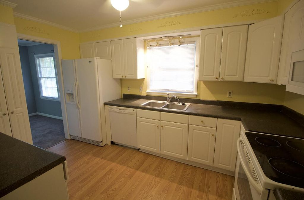 7821 Sagebrook Rd #1 - Photo 7 of 19