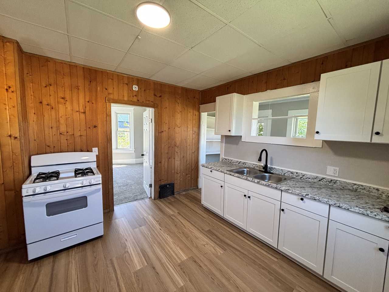 351 1st St Se #1 - Photo 2 of 10