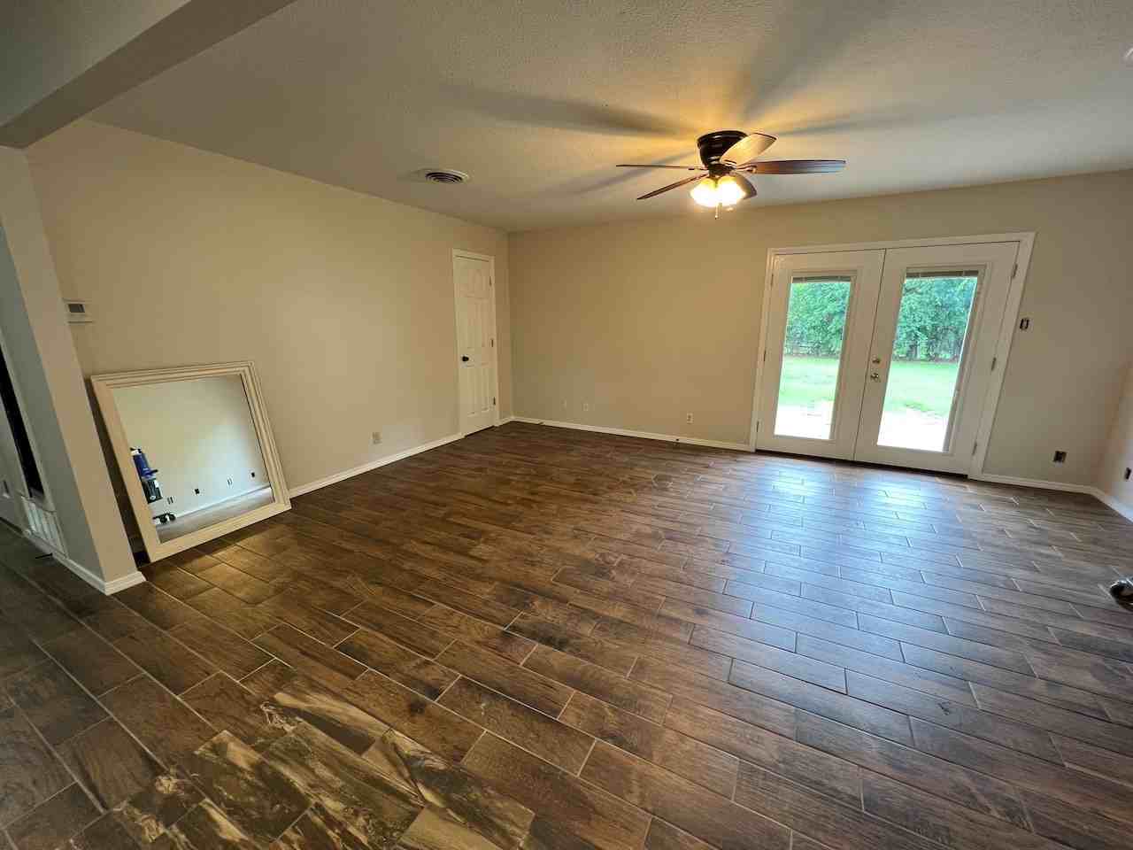 309 Stadium Dr #1 - Photo 4 of 20