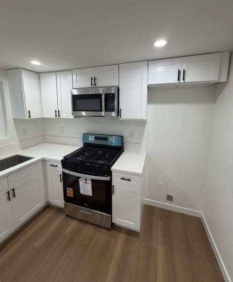 1114 Gladys Ave #1116D - Photo 4 of 11