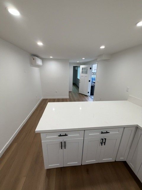 1114 Gladys Ave #1116D - Photo 6 of 11