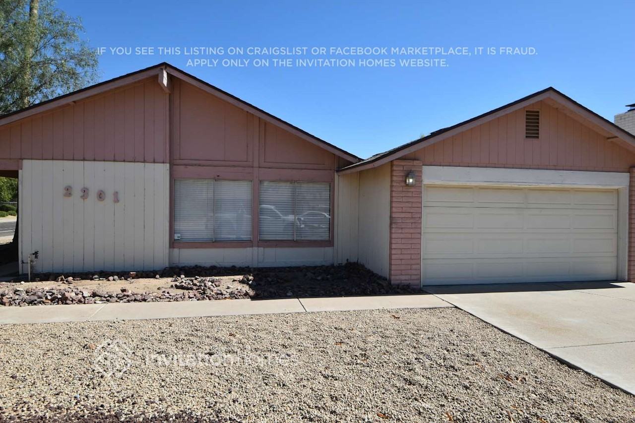 2301 W Waltann Ln - Photo 2 of 24
