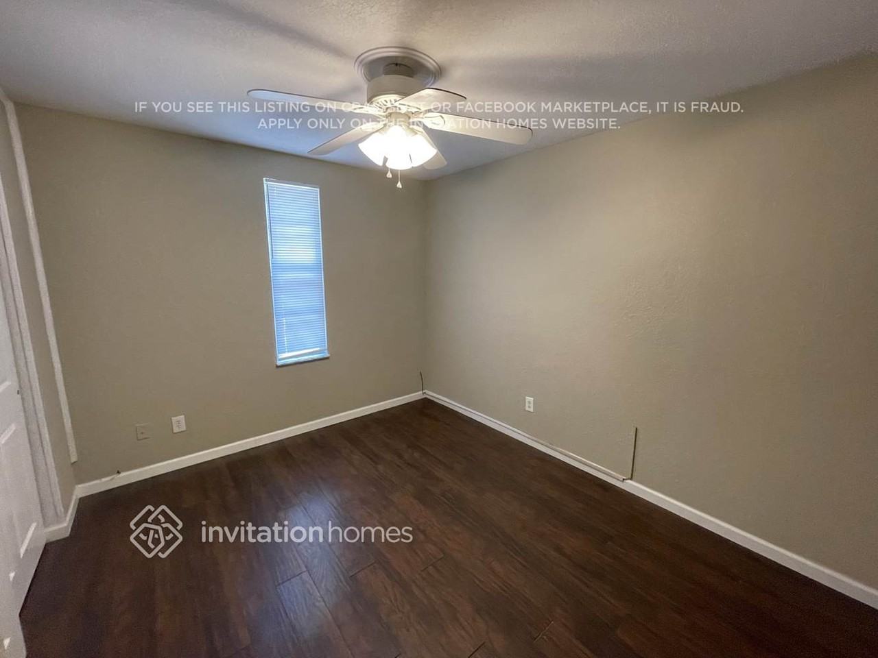 939 Lakewood Ave - Photo 6 of 13