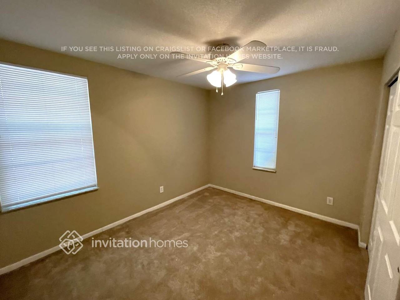 939 Lakewood Ave - Photo 7 of 13