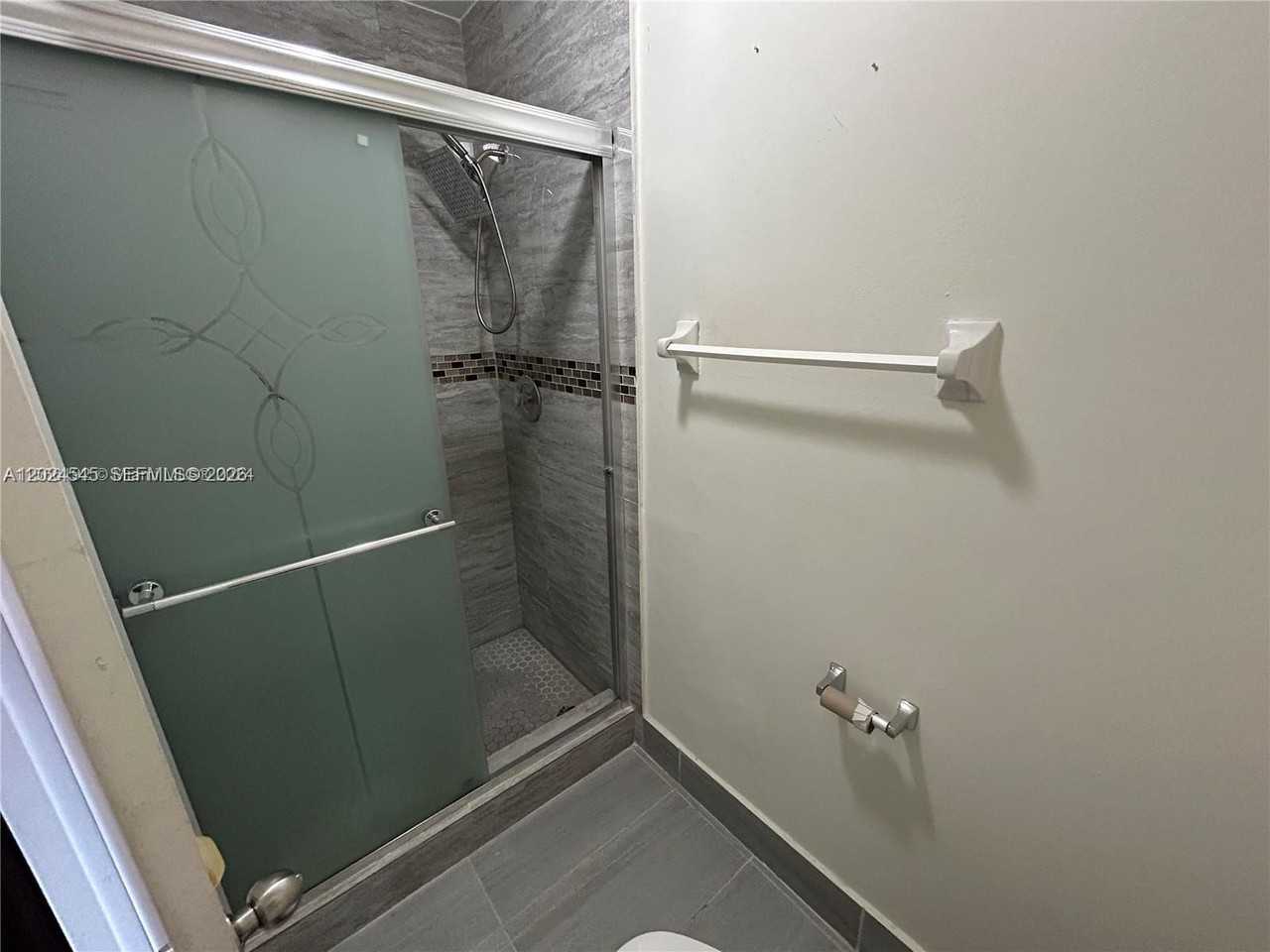 29 Madrid Lane - Photo 6 of 19