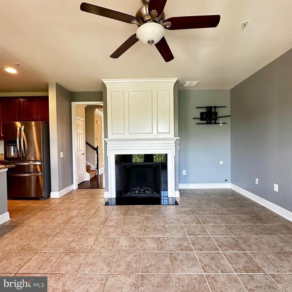 14888 Potomac Branch Dr #317A - Photo 6 of 23