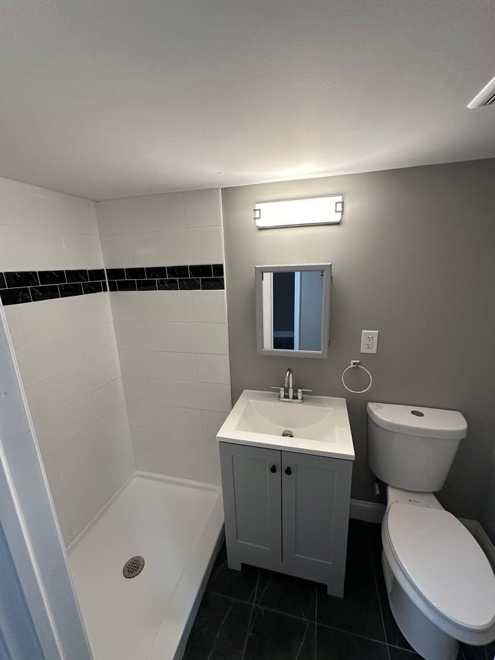 2804 E Cold Spring Ln #1 - Photo 3 of 11