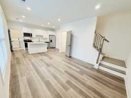 featured image of 2035 Rosewood Dr #A