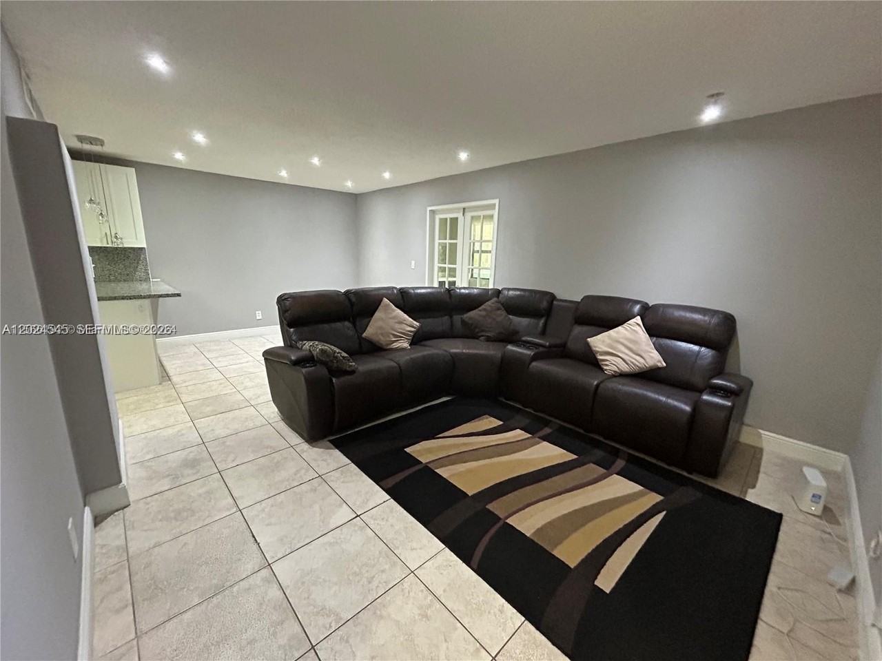 29 Madrid Lane - Photo 3 of 19
