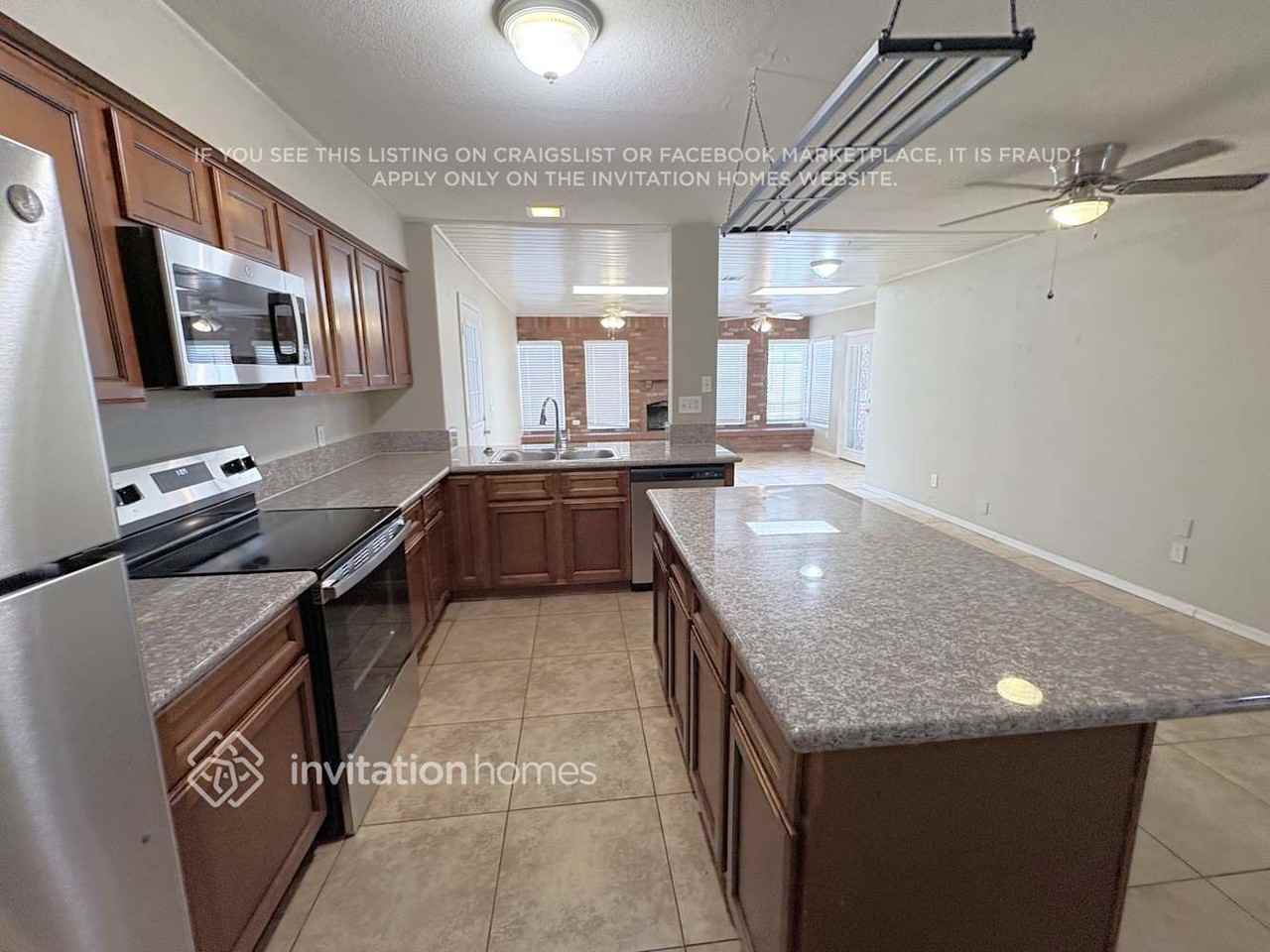 656 S Robin Ln - Photo 6 of 14