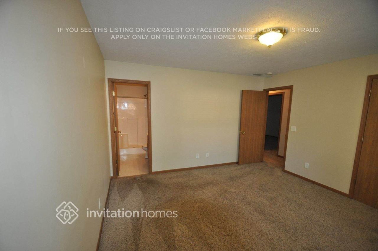 1341 Fairmount Ave - Photo 3 of 7