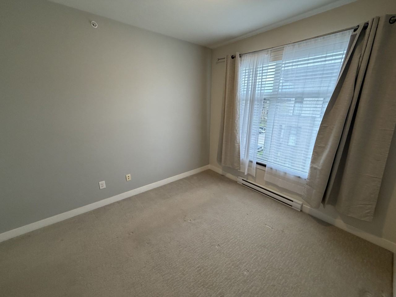 20068 Fraser Highway - Photo 22
