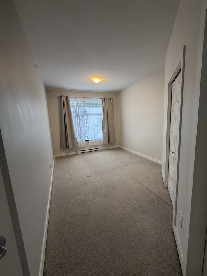 20068 Fraser Highway - Photo 21