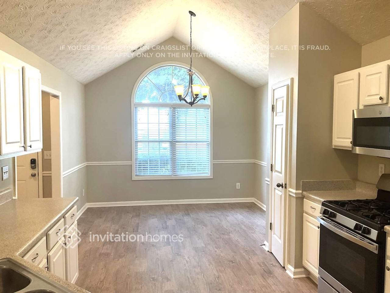 544 Rivulett Ct - Photo 5 of 17