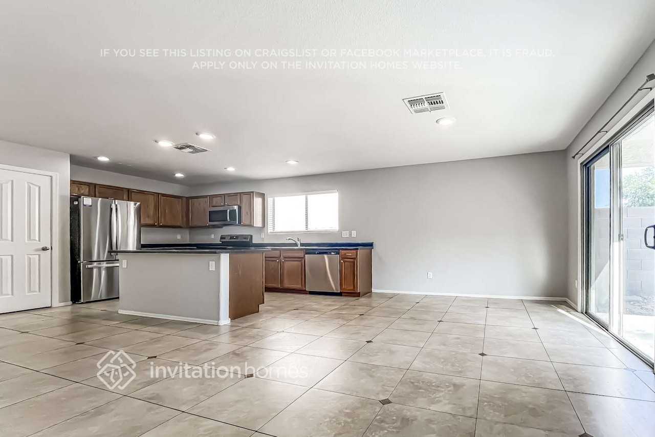 9049 E Plata Ave - Photo 7 of 17
