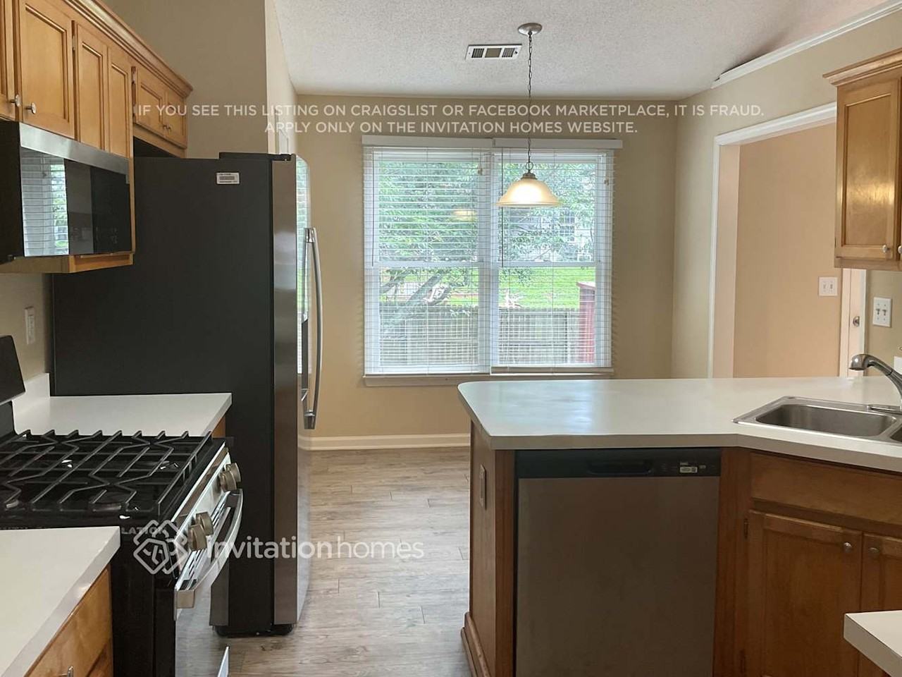 560 Heathgate Dr - Photo 7 of 16