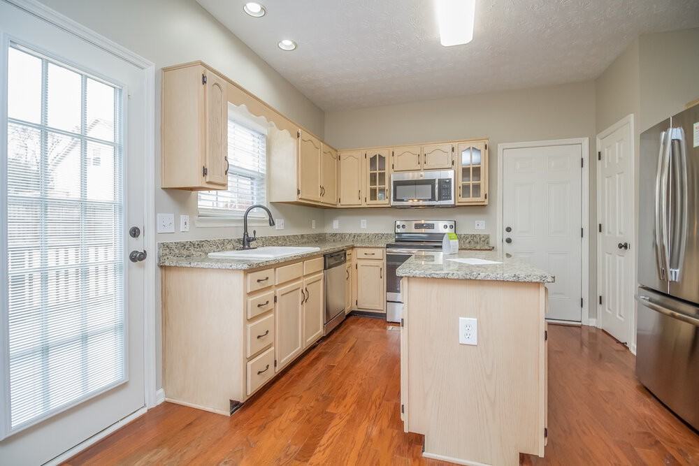 209 Chandlers Pass Ct - Photo 7 of 16