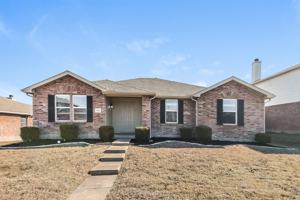 featured image of 1412 Laurel Ln