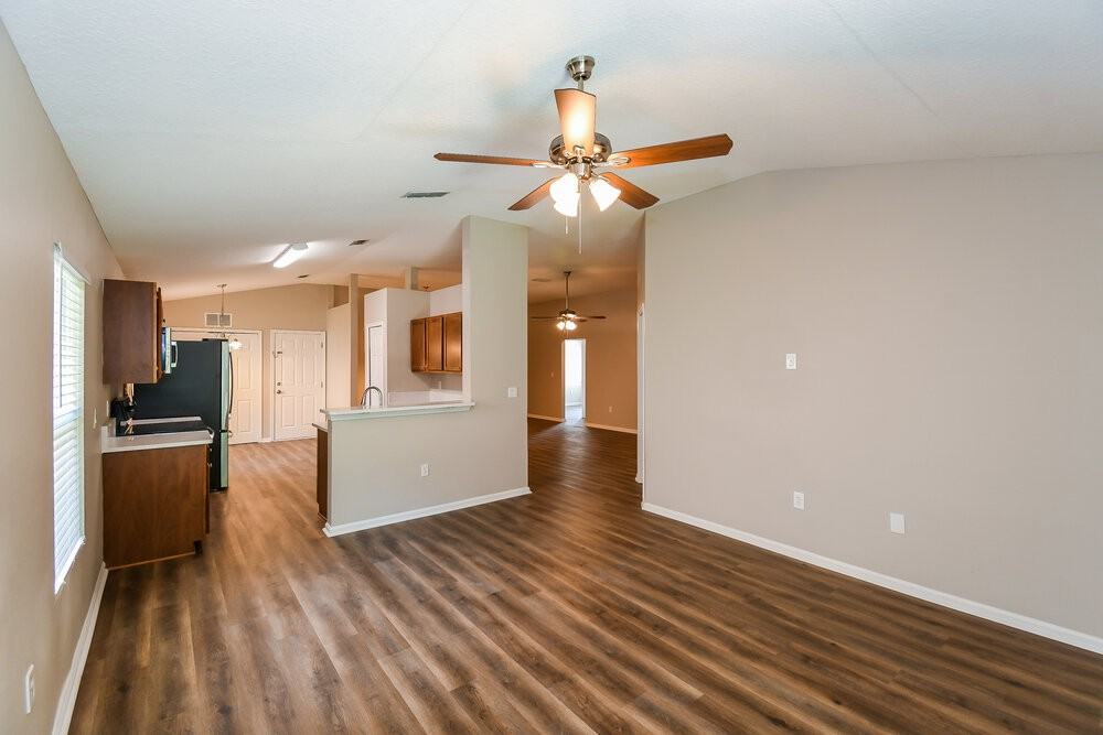 10267 Normanwood Ct - Photo 3 of 16