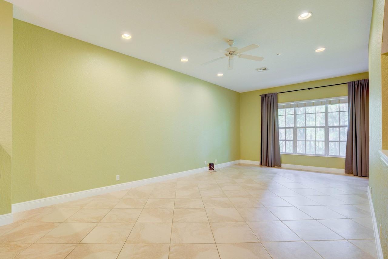 5113 Artesa Way West - Photo 4 of 15