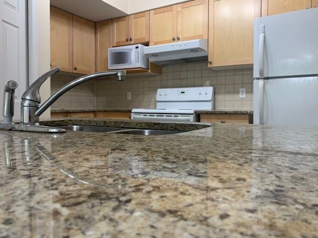 1921 St. Joseph Blvd - Photo 4 of 22