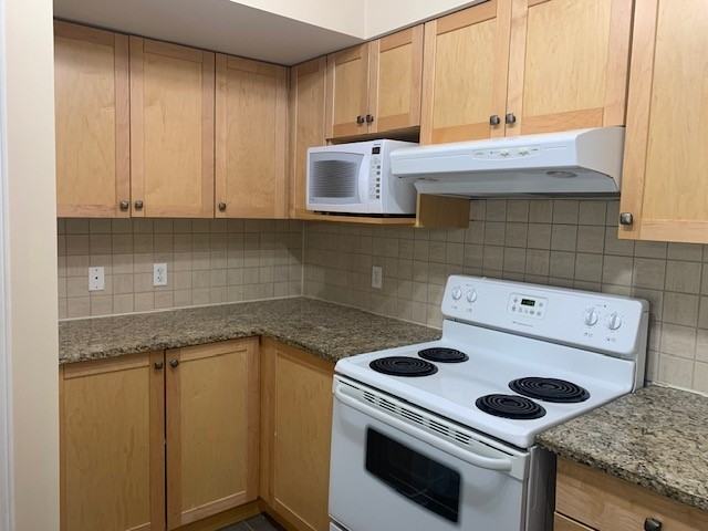 1921 St. Joseph Blvd - Photo 5 of 22