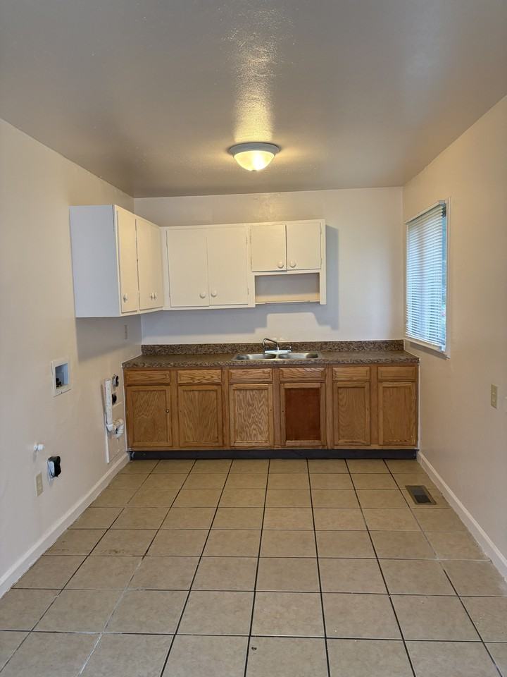 4010 Middlehurst Lane - Photo 2 of 9