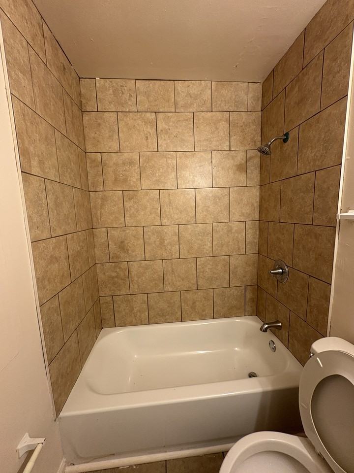 4010 Middlehurst Lane - Photo 4 of 9