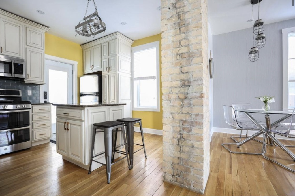 120 Lewis St - Photo 3 of 21