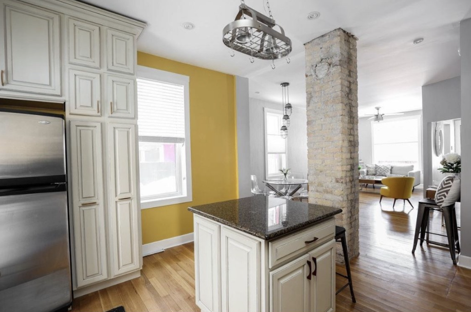 120 Lewis St - Photo 4 of 21