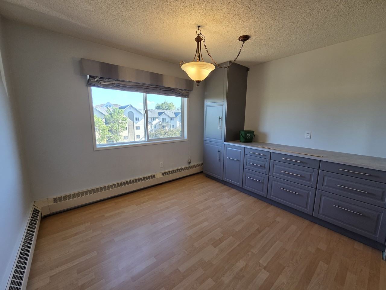 413 2508 50 Street - Photo 4 of 15