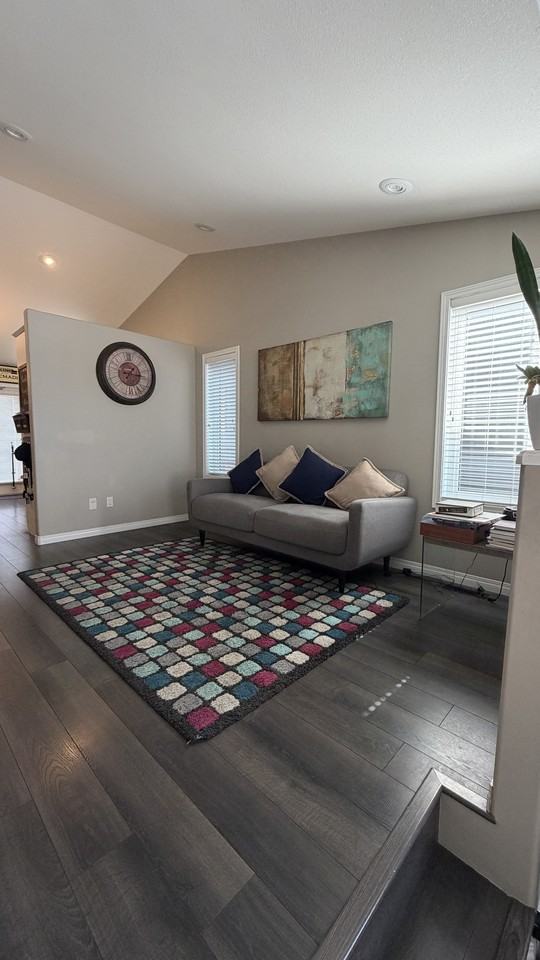 146 Palliser Crt - Photo 2 of 30