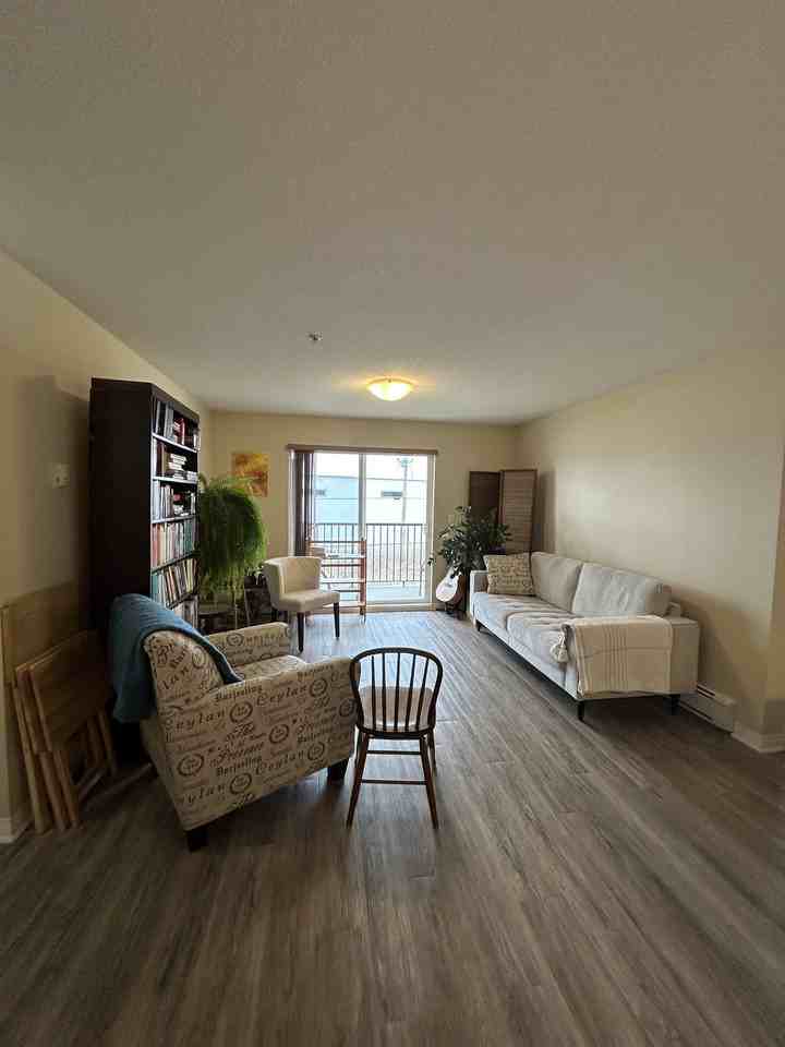 1021 Ross St - Photo 6 of 28