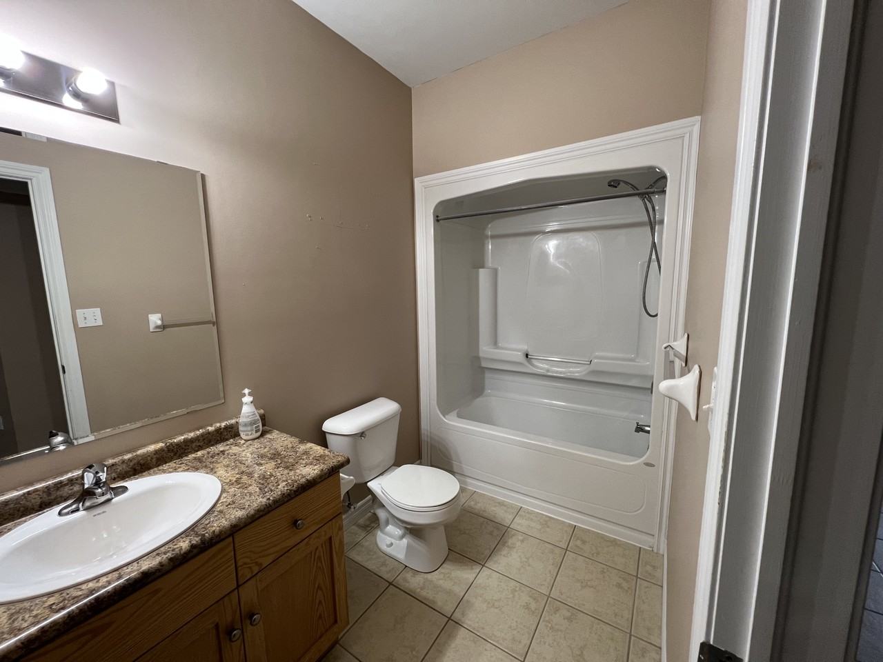 47 Pettitt Dr - Photo 7 of 9