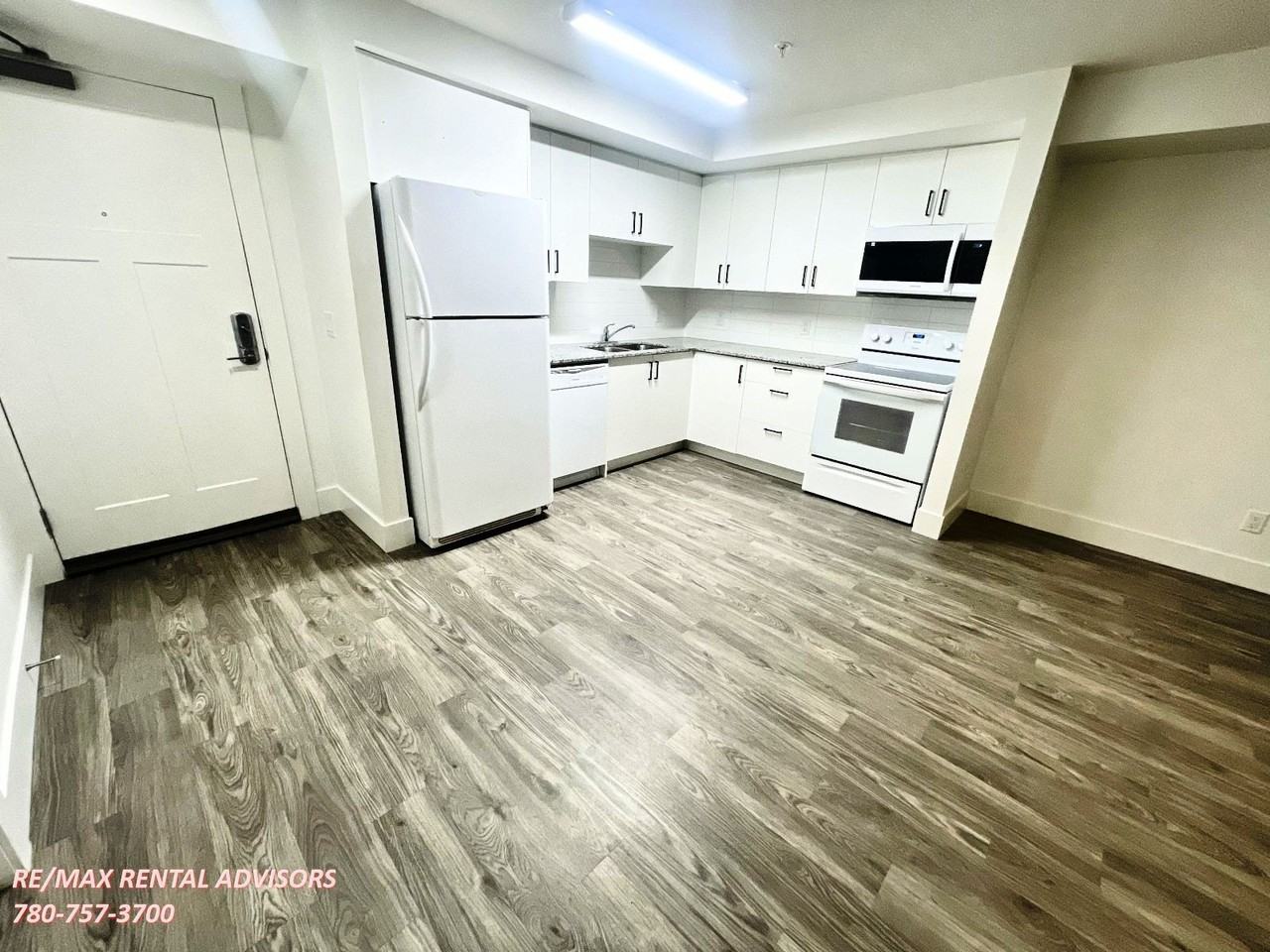 9504 182 St Nw - Photo 2 of 16