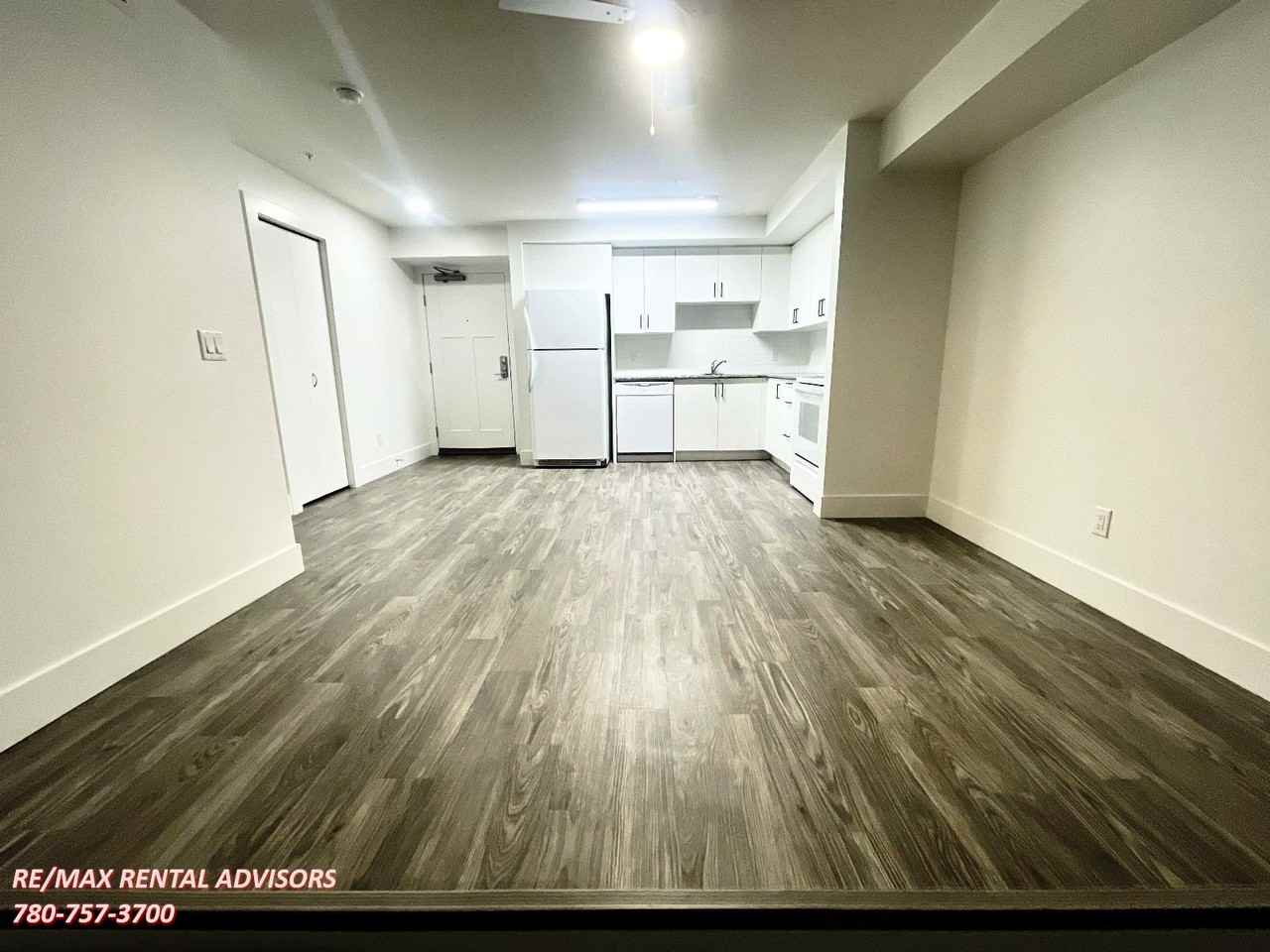 9504 182 St Nw - Photo 3 of 16