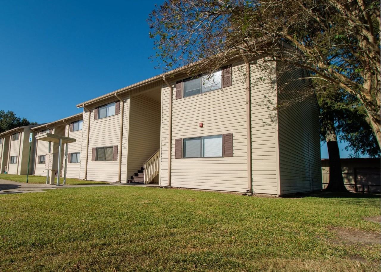 Chapel Downs Apartments - Photo 6 of 12