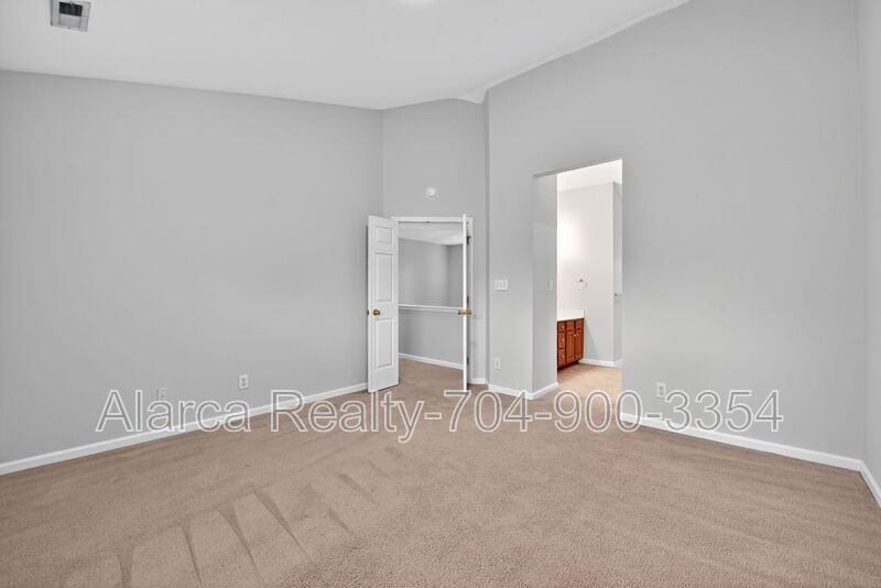 9205 Mitchell Glen Dr - Photo 5 of 22