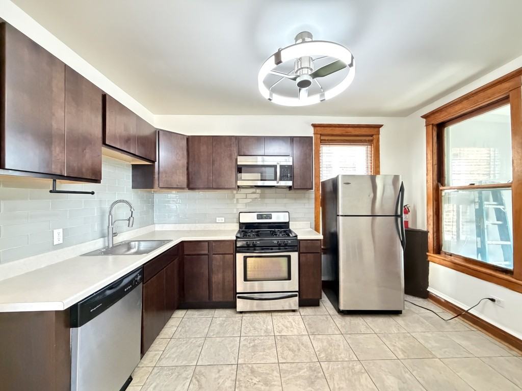 1438 N Central Park Ave #2 - Photo 3 of 21
